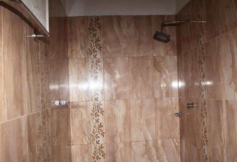 غرفة قياسية مطلّة علي البحيرة, Lake Paradise