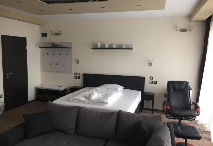 バルコニー付スイート, Vulkán Wellness Panzió