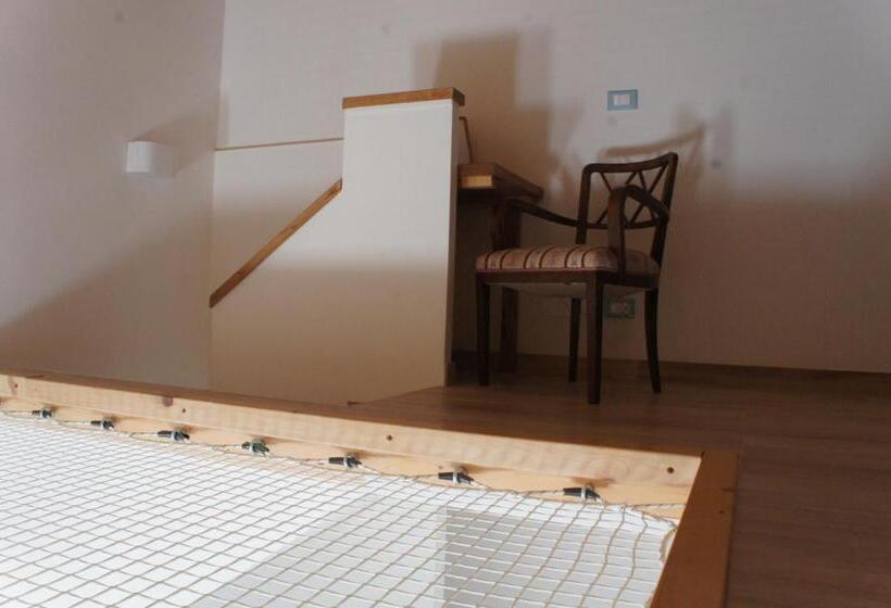 חדר סטנדרט לארבעה, Agriturismo Zenestrin