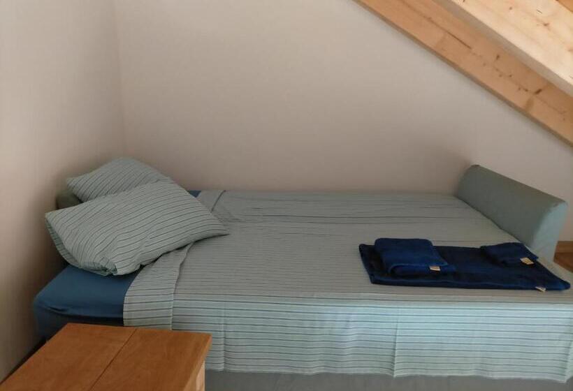 חדר סטנדרט לארבעה, Agriturismo Zenestrin