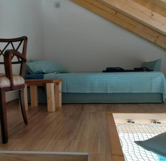 Четырехместный Номер Стандарт, Agriturismo Zenestrin