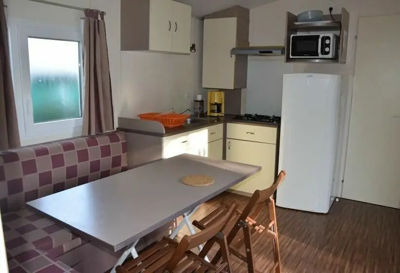 2ベッドルームハウス, Camping Parc Du Charouzech