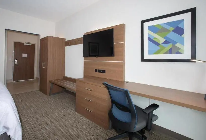 キングサイズベッドのスタンダードルーム, Holiday Inn Express & Suites   Goodland I 70, An Ihg