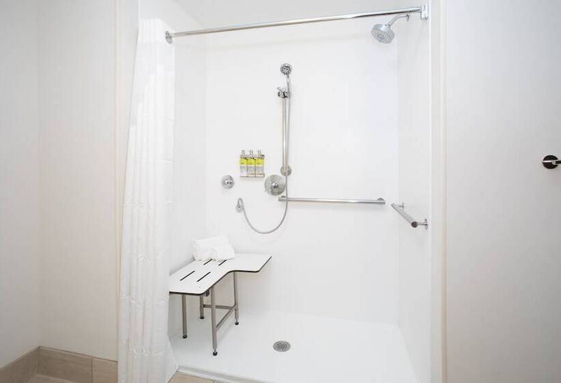Люкс Адаптированный для Инвалидов, Holiday Inn Express & Suites Goodland I 70, An Ihg