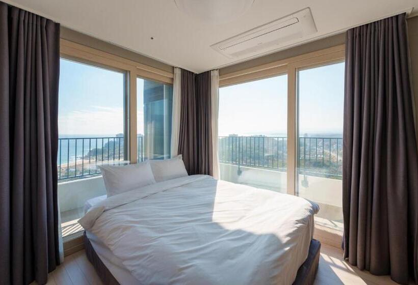 Люкс, The Blue Terra