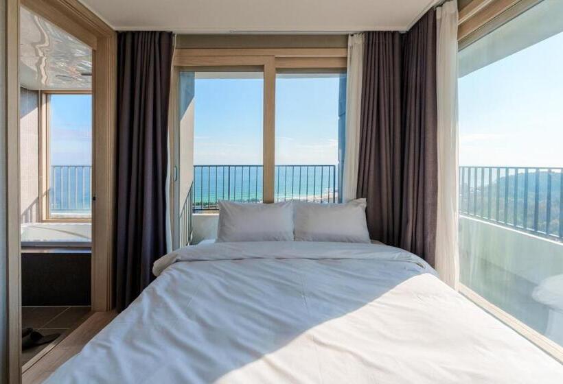 Люкс, The Blue Terra