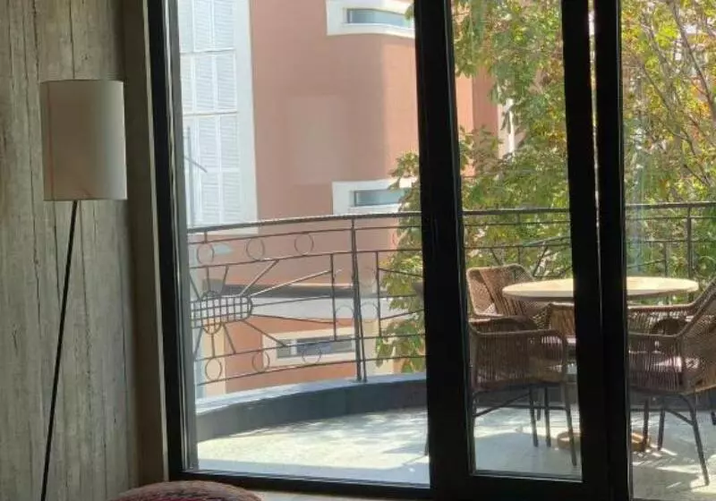 سوییت لوکس, In Gallery Hotel & Spa