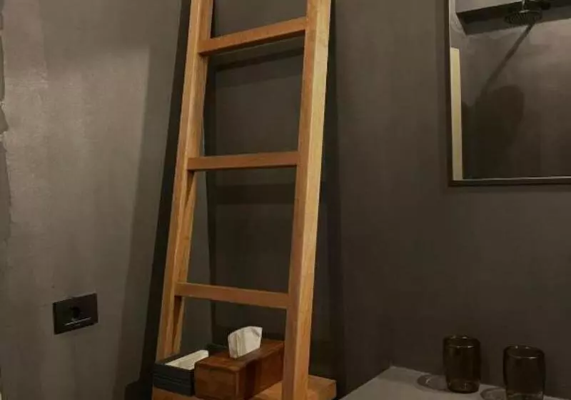 اتاق استاندارد سه نفره, In Gallery Hotel & Spa