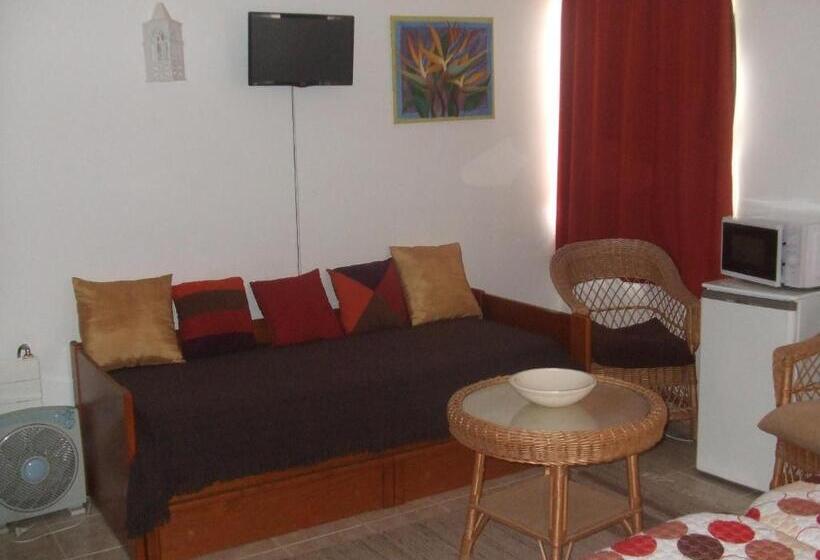 غرفة قياسية ثلاثية, Alojamento Mareta