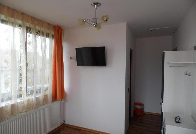 Quarto Estandar, Casa Miruna