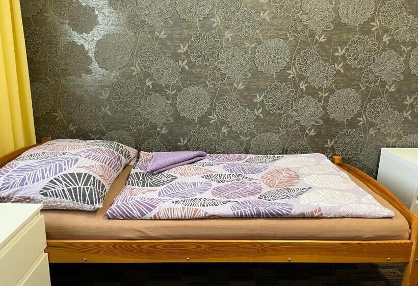 Апартаменты 1 Спальня, četnická Stanice Hluboká