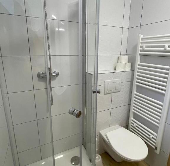 Апартаменты 1 Спальня Нижний Этаж, četnická Stanice Hluboká