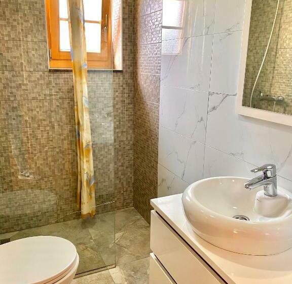 غرفة قياسية مزوَّدة بشُرفة, Guest House Plitvice Waterfall