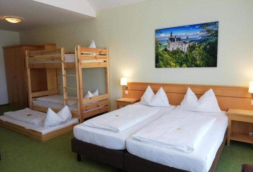 スタンダード４人部屋, Familienhotel Nahe Der Therme Erding