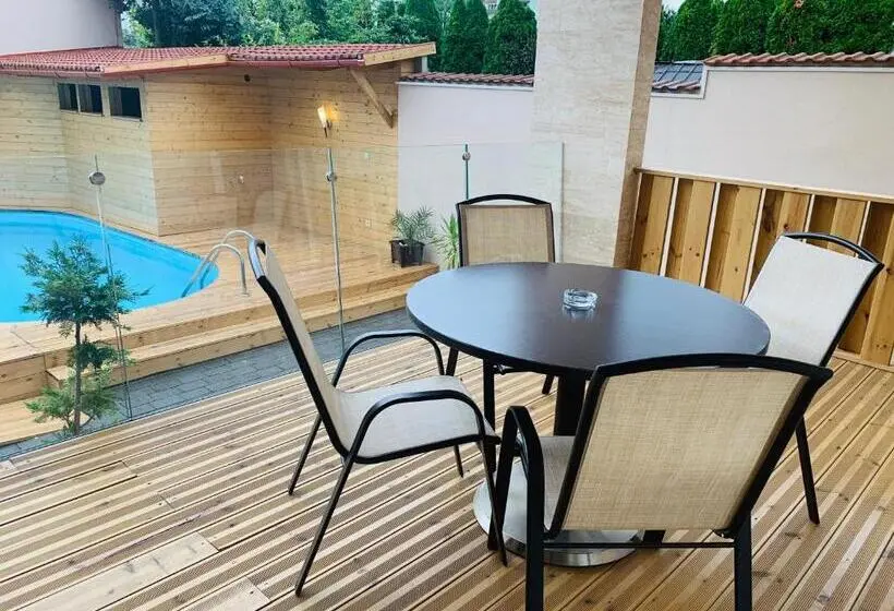 バルコニー付きスタンダードステューディオ, Egria Apartments