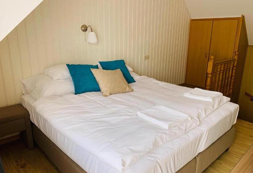 اتاق اکونومی, Egria Apartments