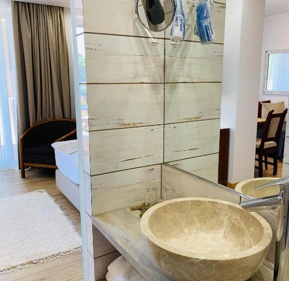 استودیو استاندارد با بالکن, Egria Apartments