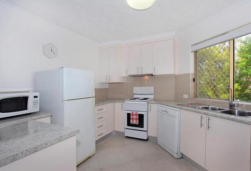 آپارتمان 2 خوابه, Kings Way Apartments