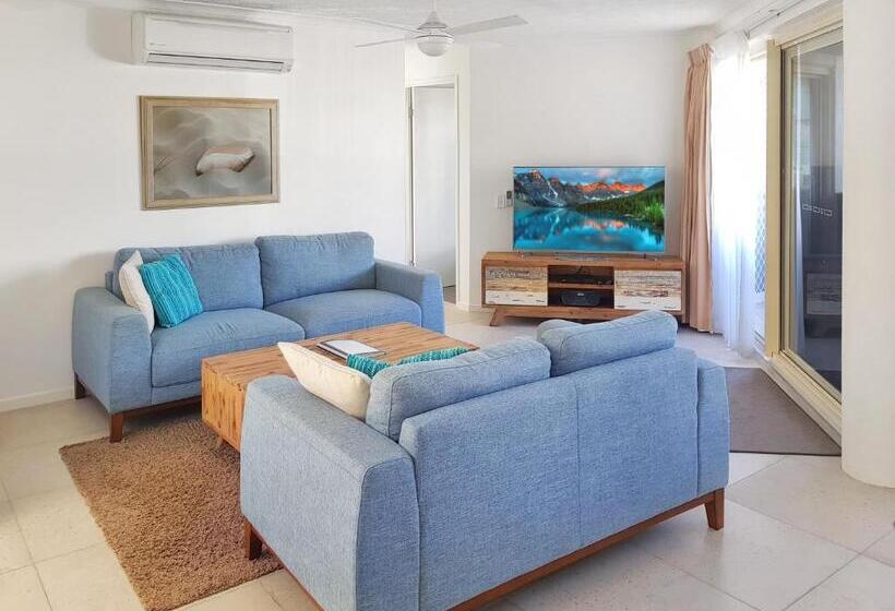 آپارتمان 2 خوابه, Kings Way Apartments