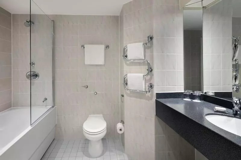 سوییت, The Atlantic Hotel & Spa