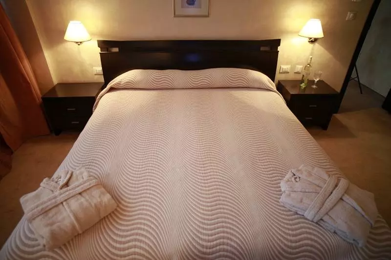 اتاق استاندارد چهار تخته, Big Bear Lake Front Lodge