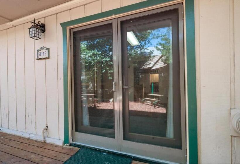 Apartament Rodzinny, Big Bear Lake Front Lodge