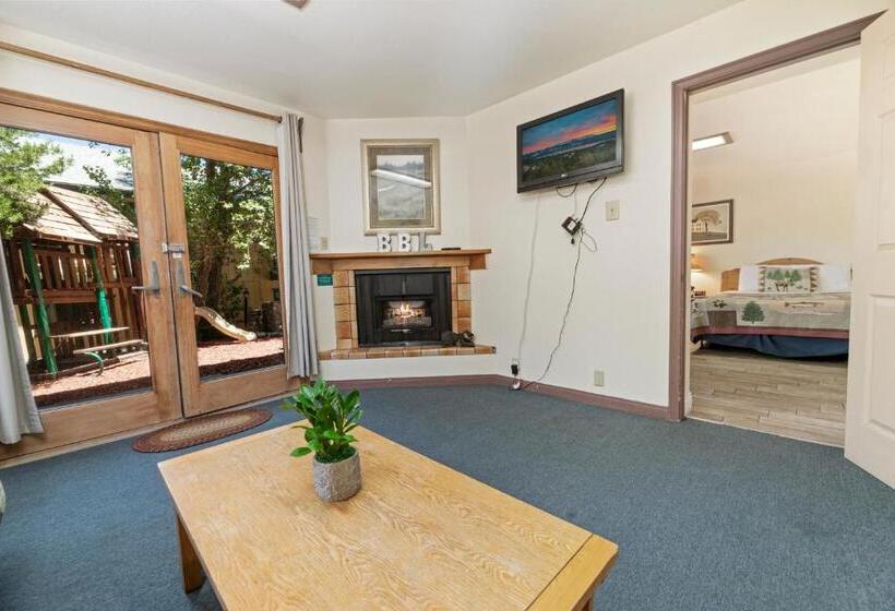 家庭套房, Big Bear Lake Front Lodge