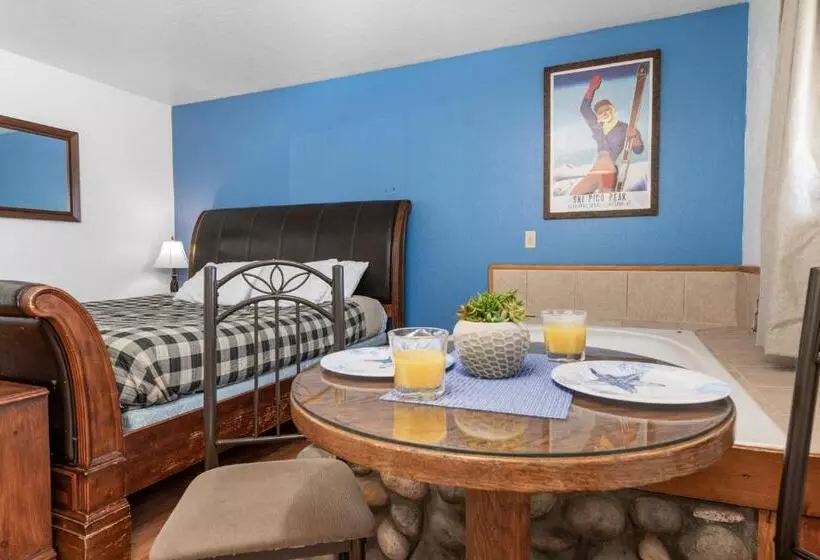 اتاق استاندارد با تخت بزرگ, Big Bear Lake Front Lodge