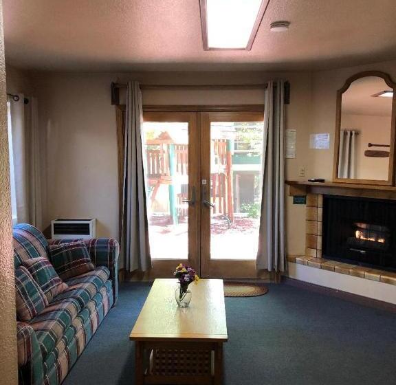 Apartament Rodzinny, Big Bear Lake Front Lodge