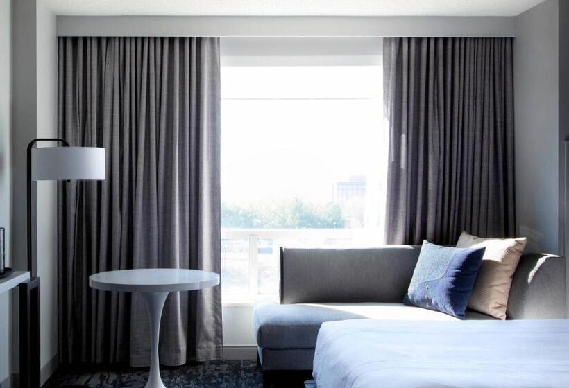 غرفه قياسيه سريرين مزدوجين, Franklin Marriott Cool Springs