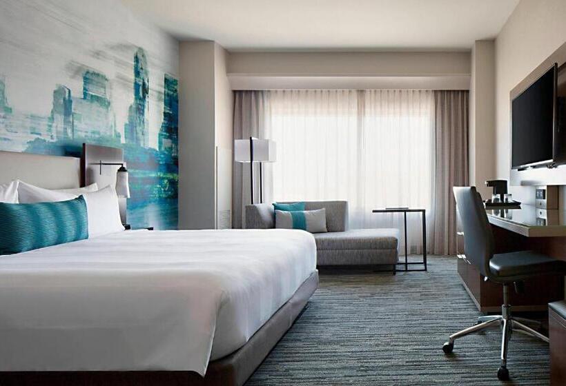 חדר סטנדרט עם מיטת קינג, Indianapolis Marriott Downtown
