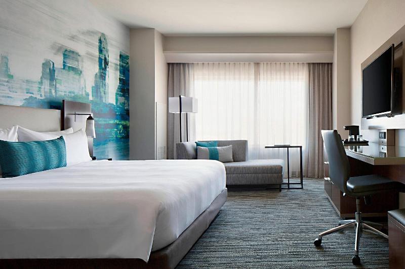 Pokój Typu Standard Przystosowany dla Osób Niepełnosprawnych, Indianapolis Marriott Downtown