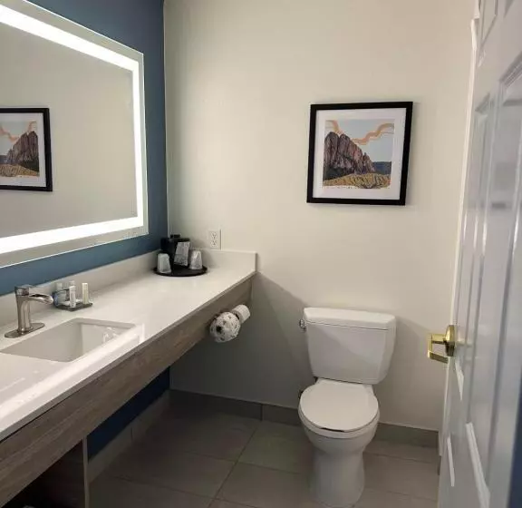 سوییت, La Quinta By Wyndham Albuquerque Midtown Newly Renovated