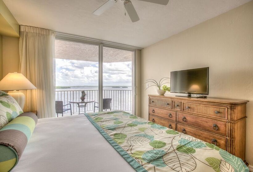 جناح, Lovers Key Resort