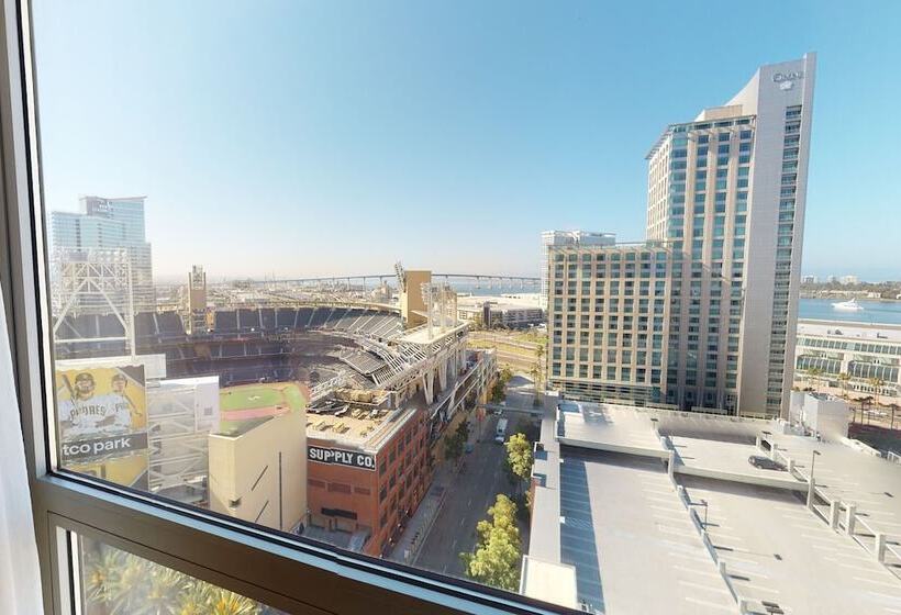 ２ダブルベッドのスタンダードルーム, San Diego Marriott Gaslamp Quarter