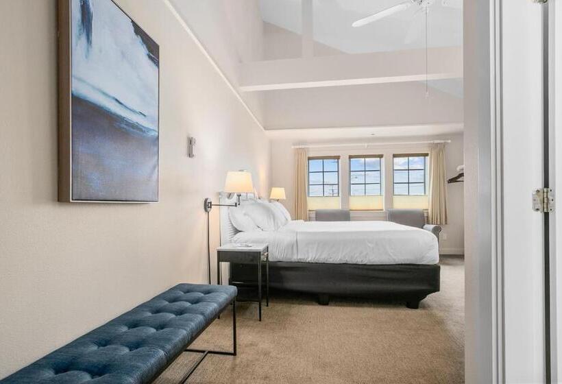 适合残疾人士使用的带超级大床的标准间, Saratoga Inn