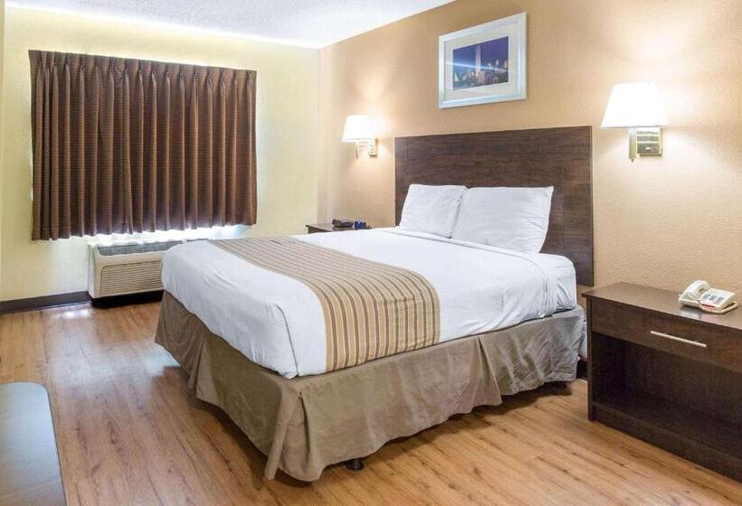 套房, Suburban Studios Lewisville