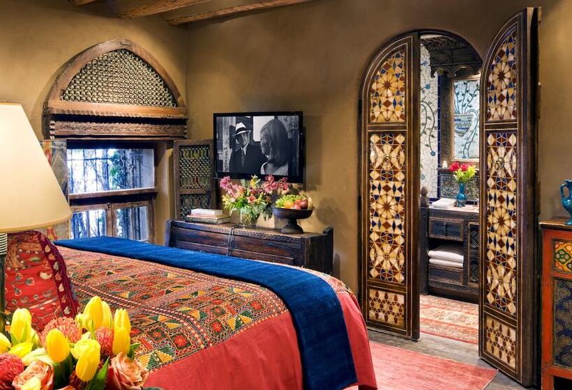 סוויטת פרמיום, The Inn Of The Five Graces