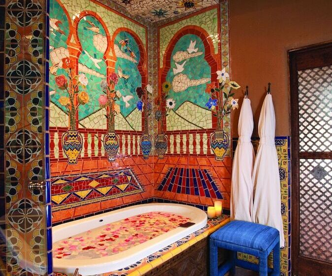 וילה בת 3 חדרי שינה, The Inn Of The Five Graces