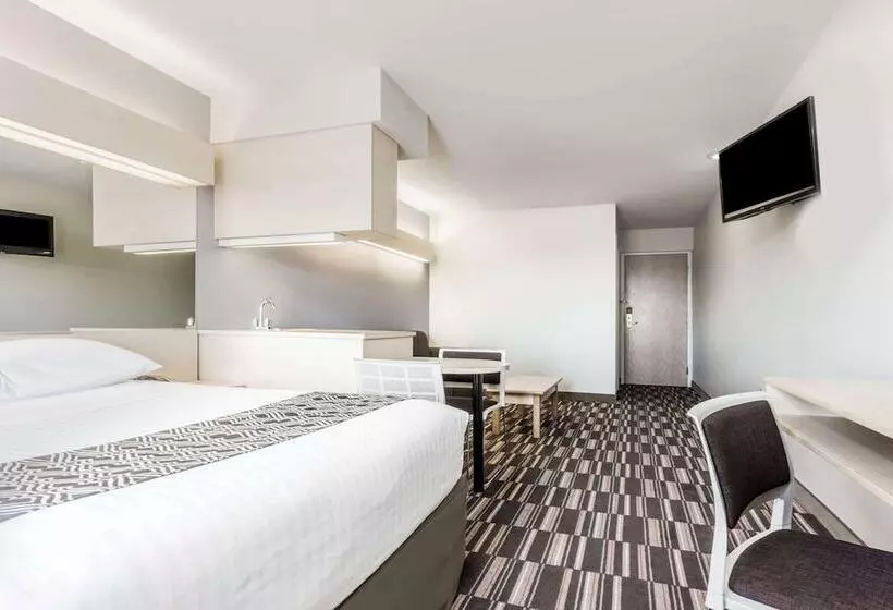 سوییت, Microtel Inn & Suites Modesto