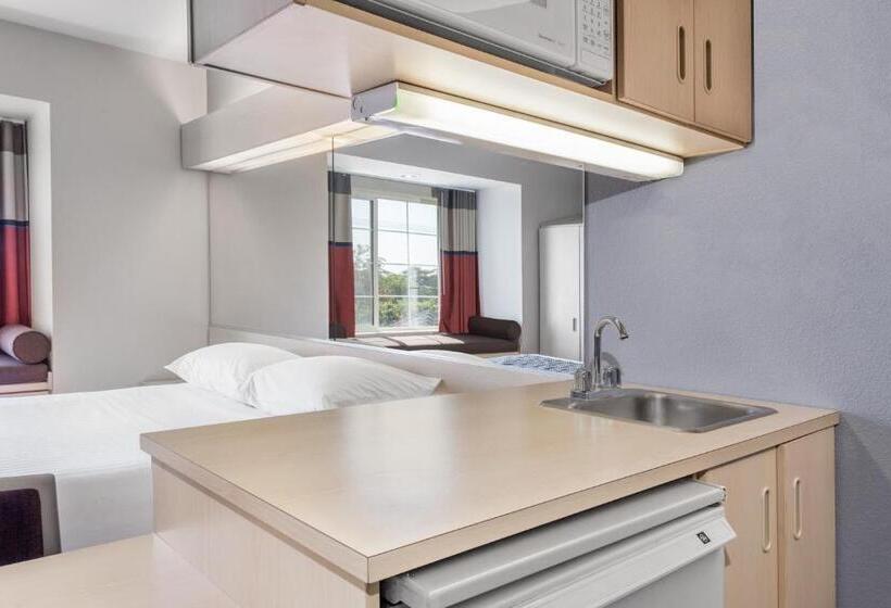 جناح, Microtel Inn & Suites Modesto