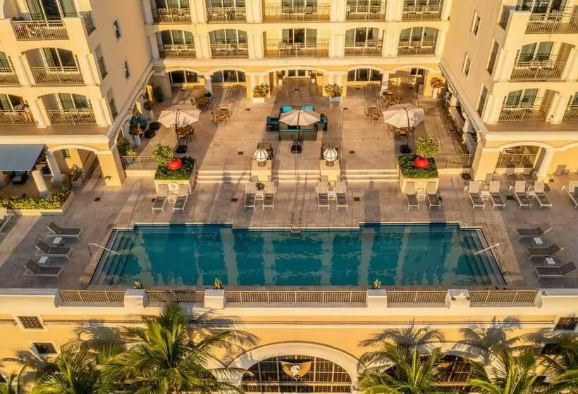 استودیوی استاندارد با چشمانداز دریا, The Atlantic Hotel & Spa