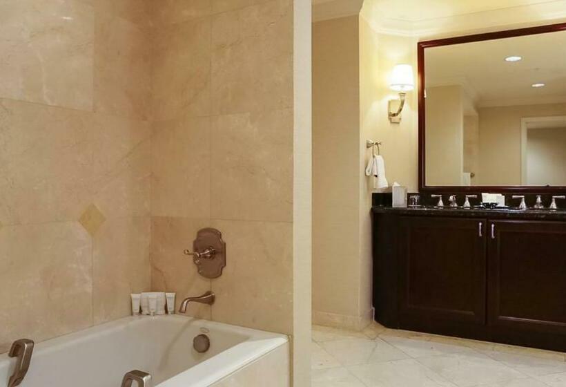 סוויטה עם נוף לעיר, The Atlantic Hotel & Spa
