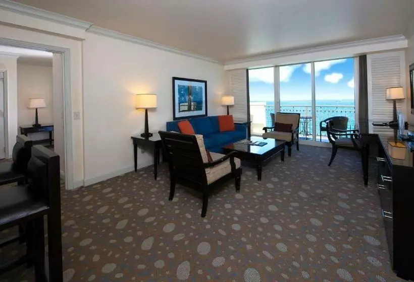 سوییت با چشمانداز دریا, The Atlantic Hotel & Spa