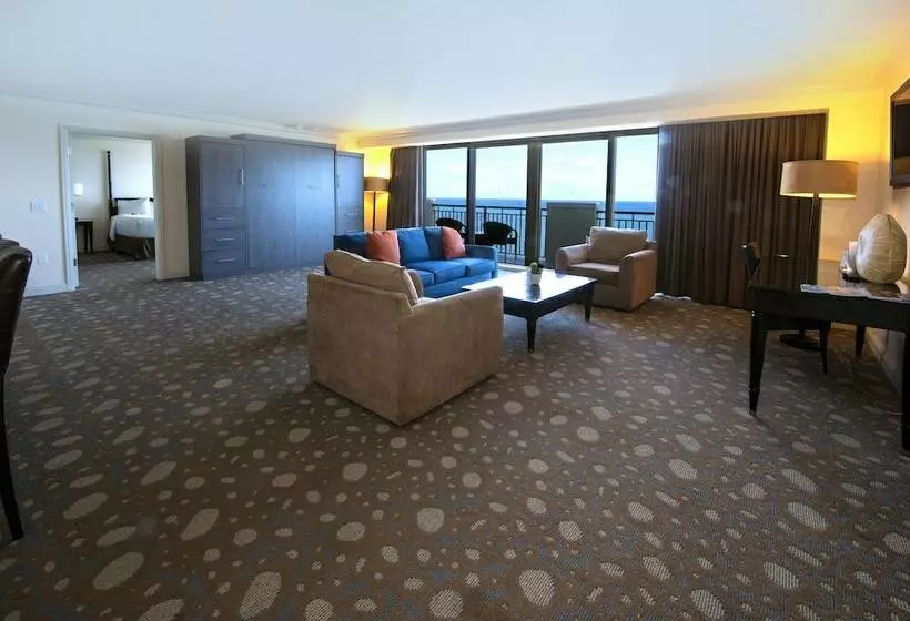 سوییت خانوادگی, The Atlantic Hotel & Spa