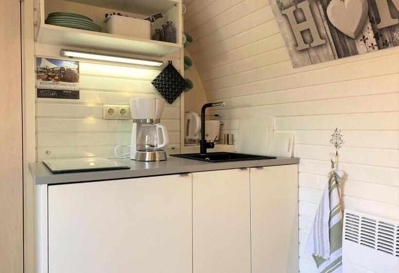 חדר משפחתי, Iglu An Land