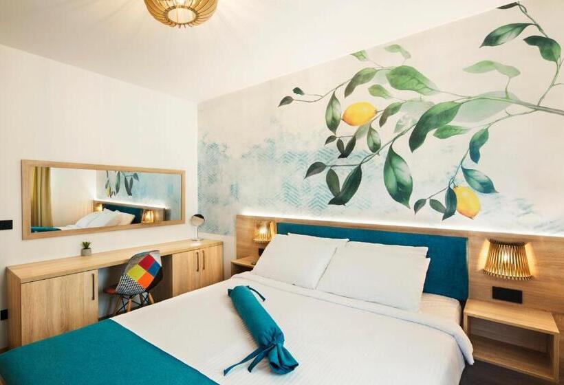 اتاق خانوادگی, Villa Kentera