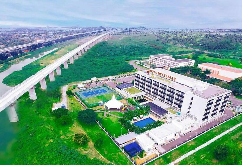 디럭스 룸 킹사이즈 침대, Le Premier Hotel Deltamas