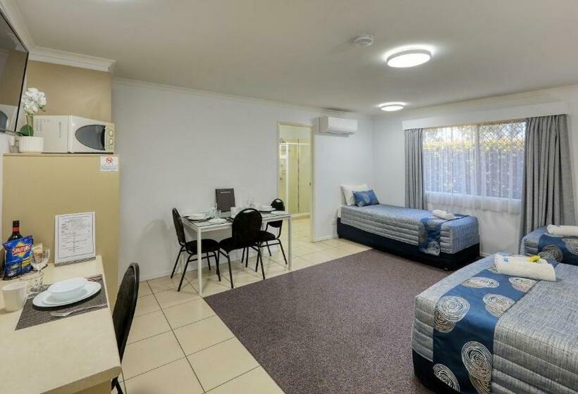 패밀리 룸, Chinchilla White Gums Motor Inn