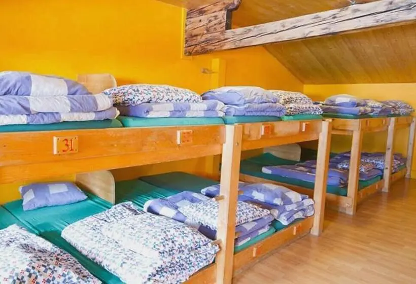 ルームシェアのワンベッド, Mountain Hostel Gimmelwald